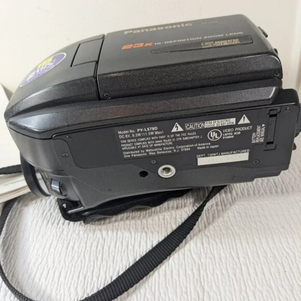 Panasonic PV-L578 Palmcorder Camcorder‎ PV-L578D Palmsight FOR PARTS REPAIR